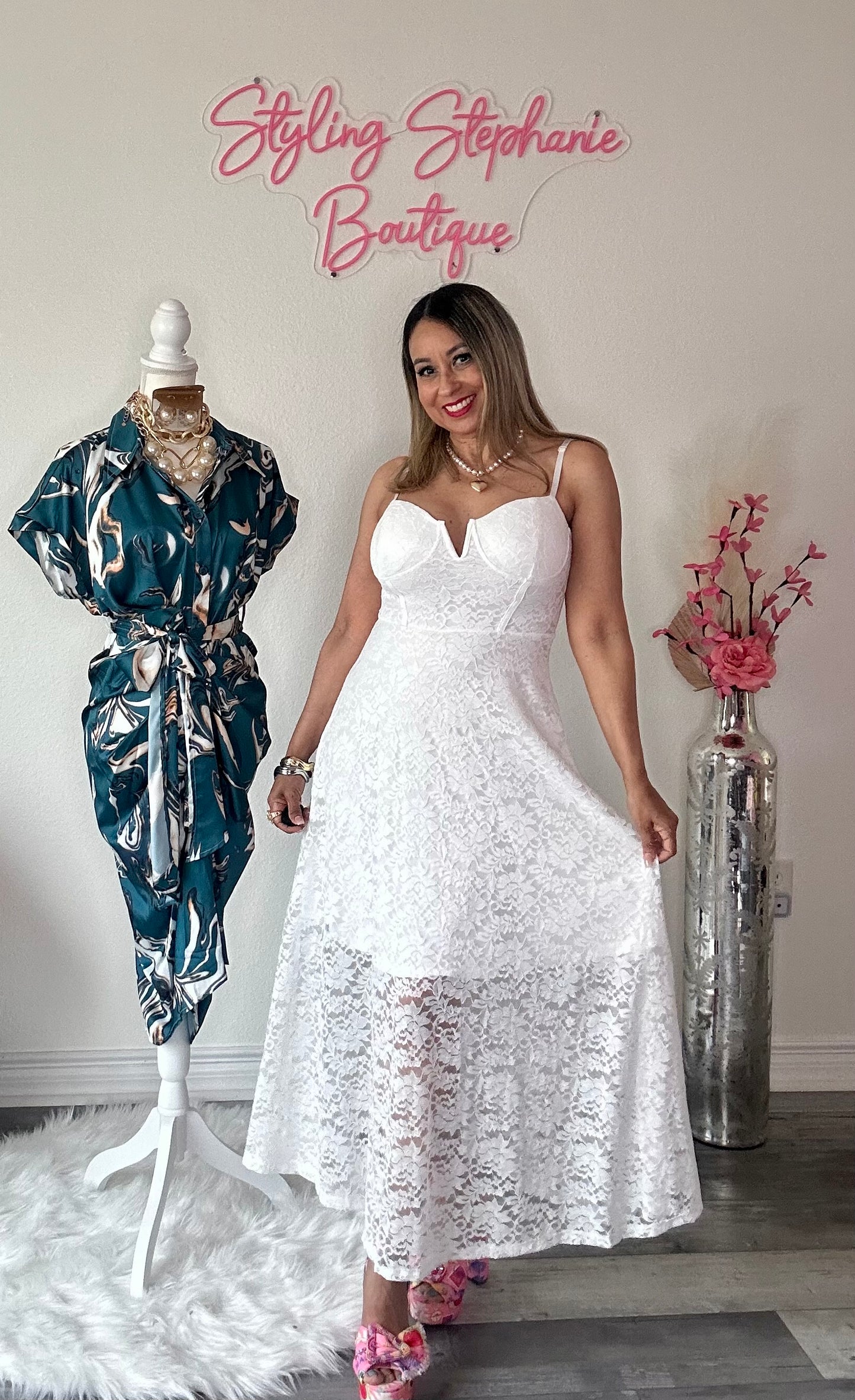 White Chic Maxi Dress