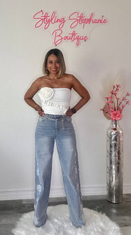 Denim Pants with Embroidered Flowers